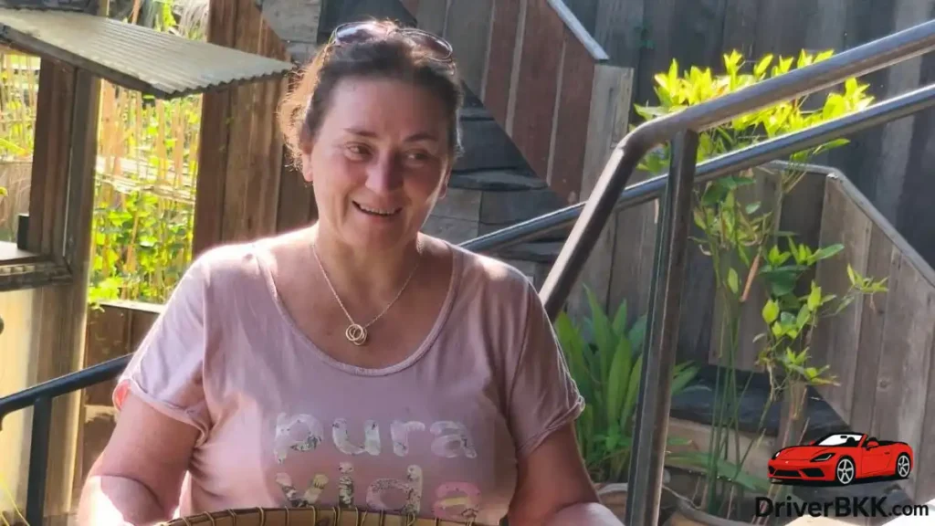 "รถเช่าพร้อมคนขับกาญจบุรี