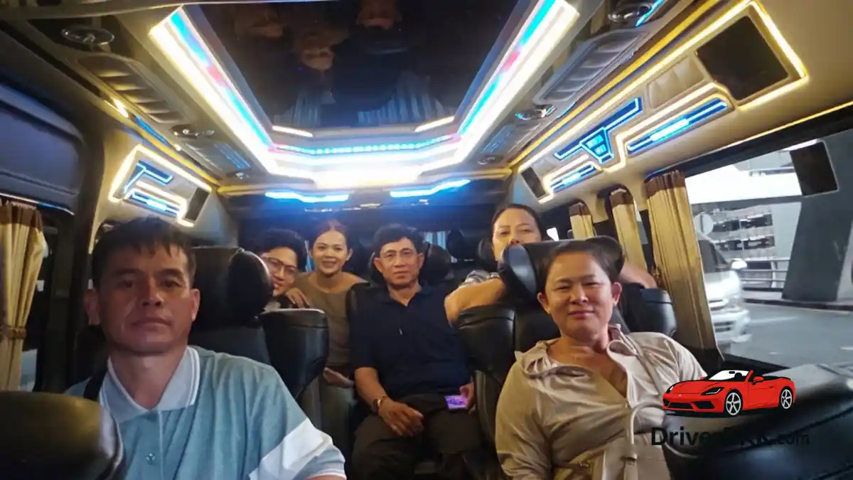 รถเช่าพร้อมคนขับสนามบิน"